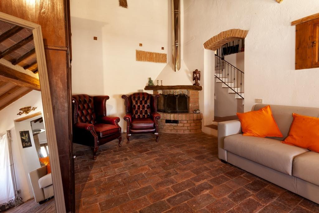 Christian Apartment Buonconvento Room photo